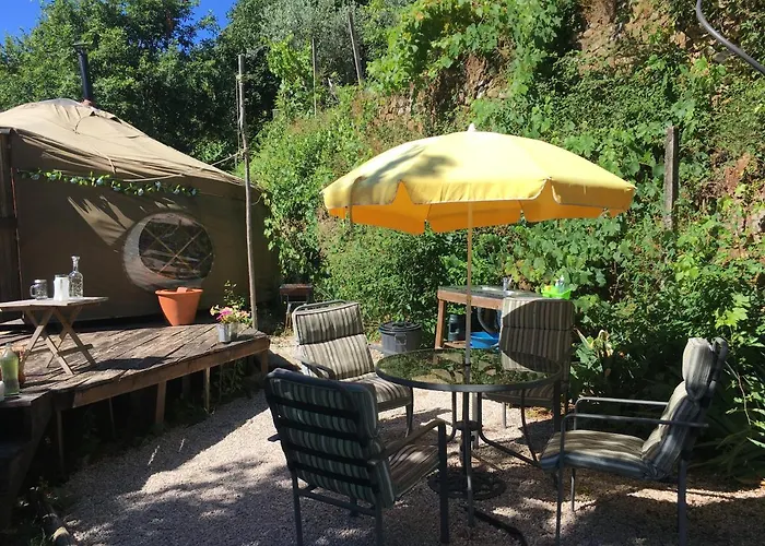 Lüks kamp alanı Star Gazing Luxury Yurt Above Beautiful River, Off Grid Vale do Barco