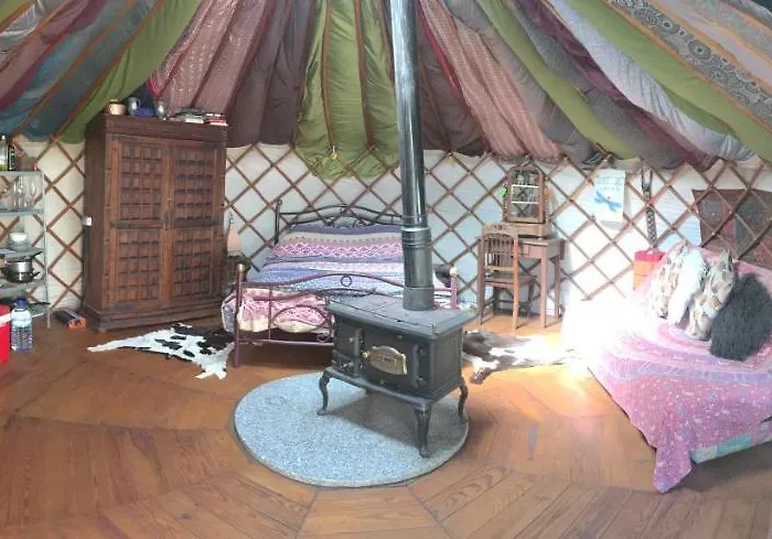 Star Gazing Luxury Yurt Above Beautiful River, Off Grid * Vale do Barco