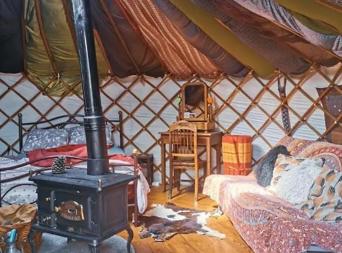 Star Gazing Luxury Yurt Above Beautiful River, Off Grid Vale do Barco