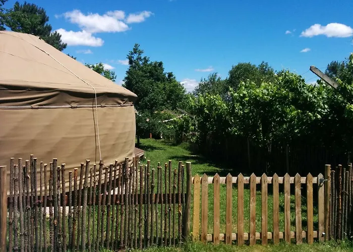 Lyxtält Star Gazing Luxury Yurt Above Beautiful River, Off Grid Vale do Barco